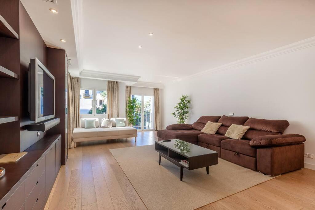 Bright Elegant 3Bdr Apartment In Puerto Banus ماربيا المظهر الخارجي الصورة